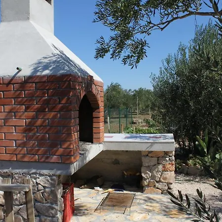 With A Parking Space Kraj, Pasman - 3459 *