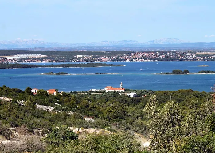 With A Parking Space Kraj, Pasman - 3459 *